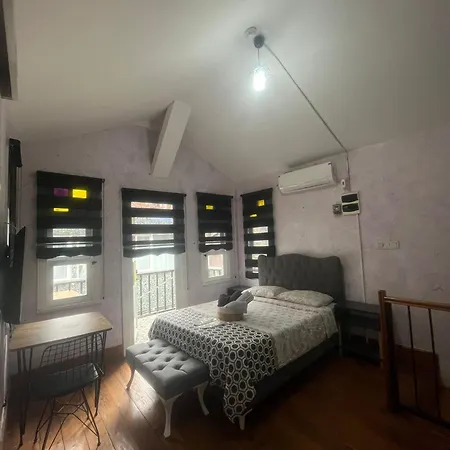 Taksim Cinar * Istanbul