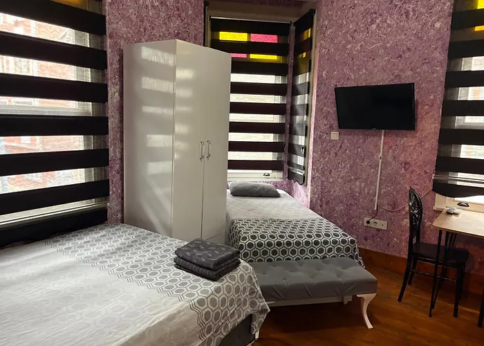 Taksim Cinar * Istanbul